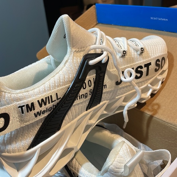 Just SoSo sneakers - Picture 4 of 7